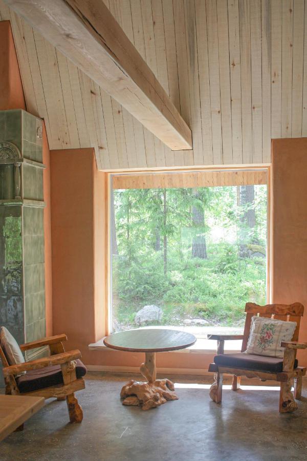 Pinewood Guesthouse Mantsala Bagian luar foto